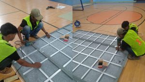 pemasangan rangka untuk panel akustik PET Acourete Board230