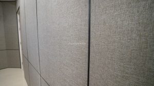 padded wall Acourete Fiber pada dinding