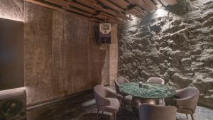 peredam suara Acourete SIlent Wall terpasang pada dinding home theater