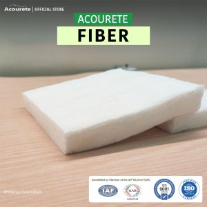Peredam suara Acourete Fiber terpasang pada dinding