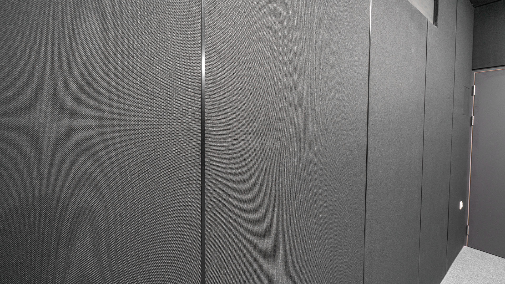 Peredam suara dinding Acourete Silent Wall dan Acourete Fiber